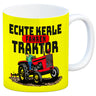 Echte Kerle fahren Traktor Kaffeebecher in braun