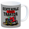 Echte Kerle fahren Traktor Kaffeebecher in braun