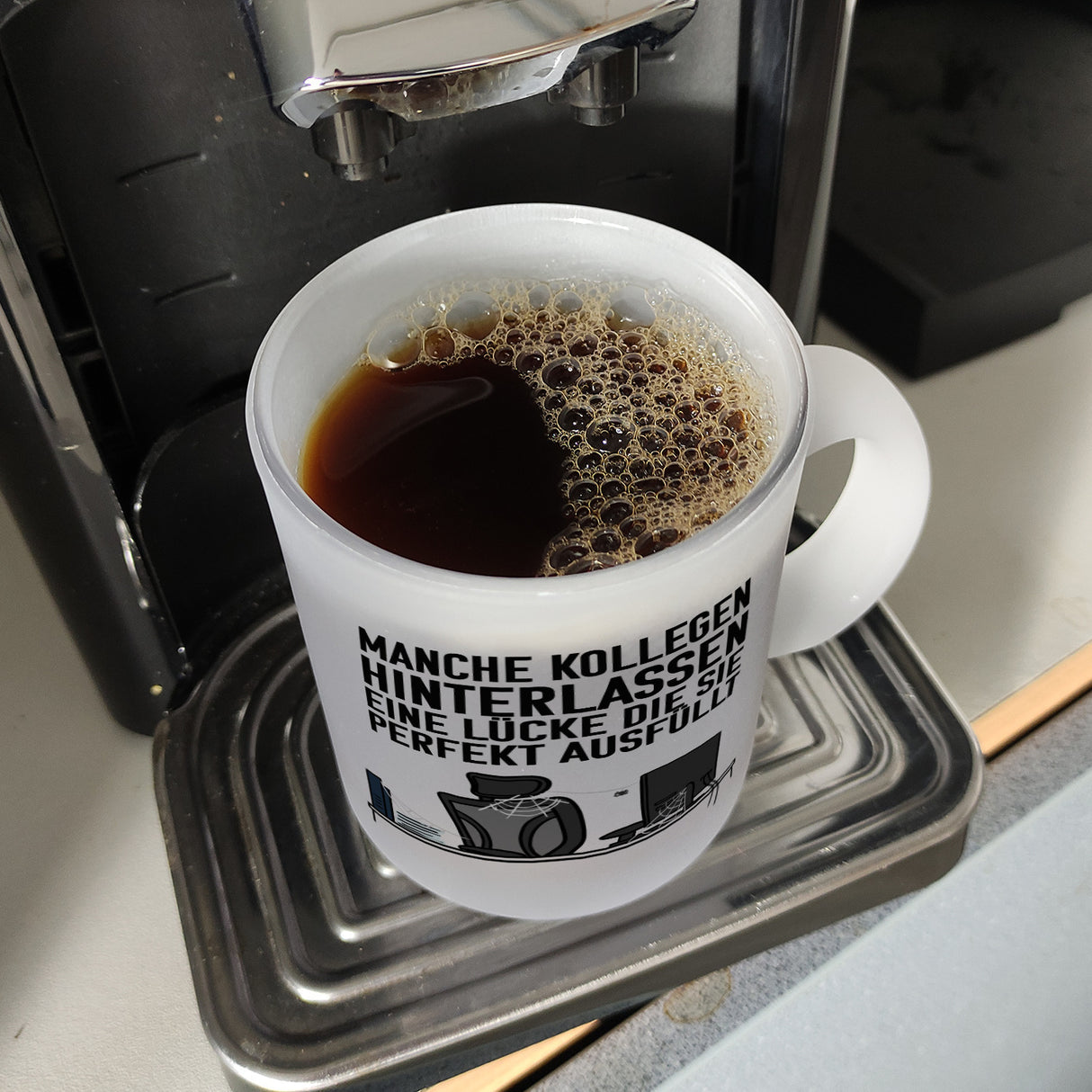 Manche Kollegen hinterlassen eine Lücke… Kaffeebecher