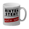 Hinten steht auch was Kaffeebecher