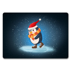Pinguin mit Weihnachtsmütze und Schlittschuhen Fußmatte