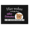 Hier wohnt ein Golden Retriever mit seiner Familie Fußmatte