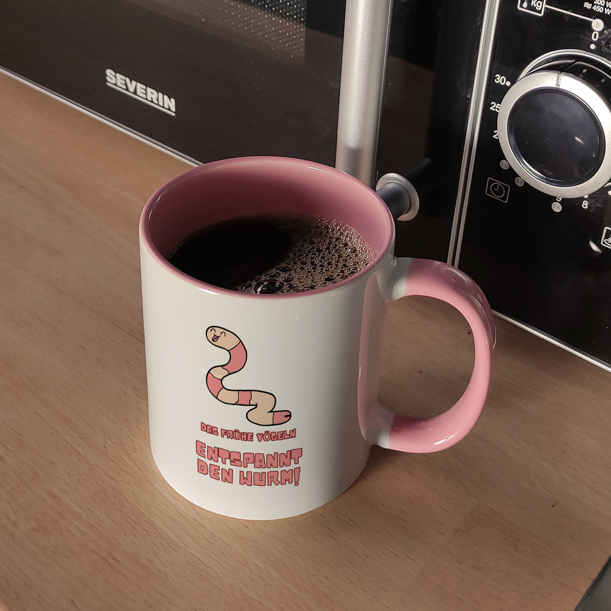 Morgenlatte Kaffeebecher mit Spruch Das frühe Vögeln entspannt den Wurm
