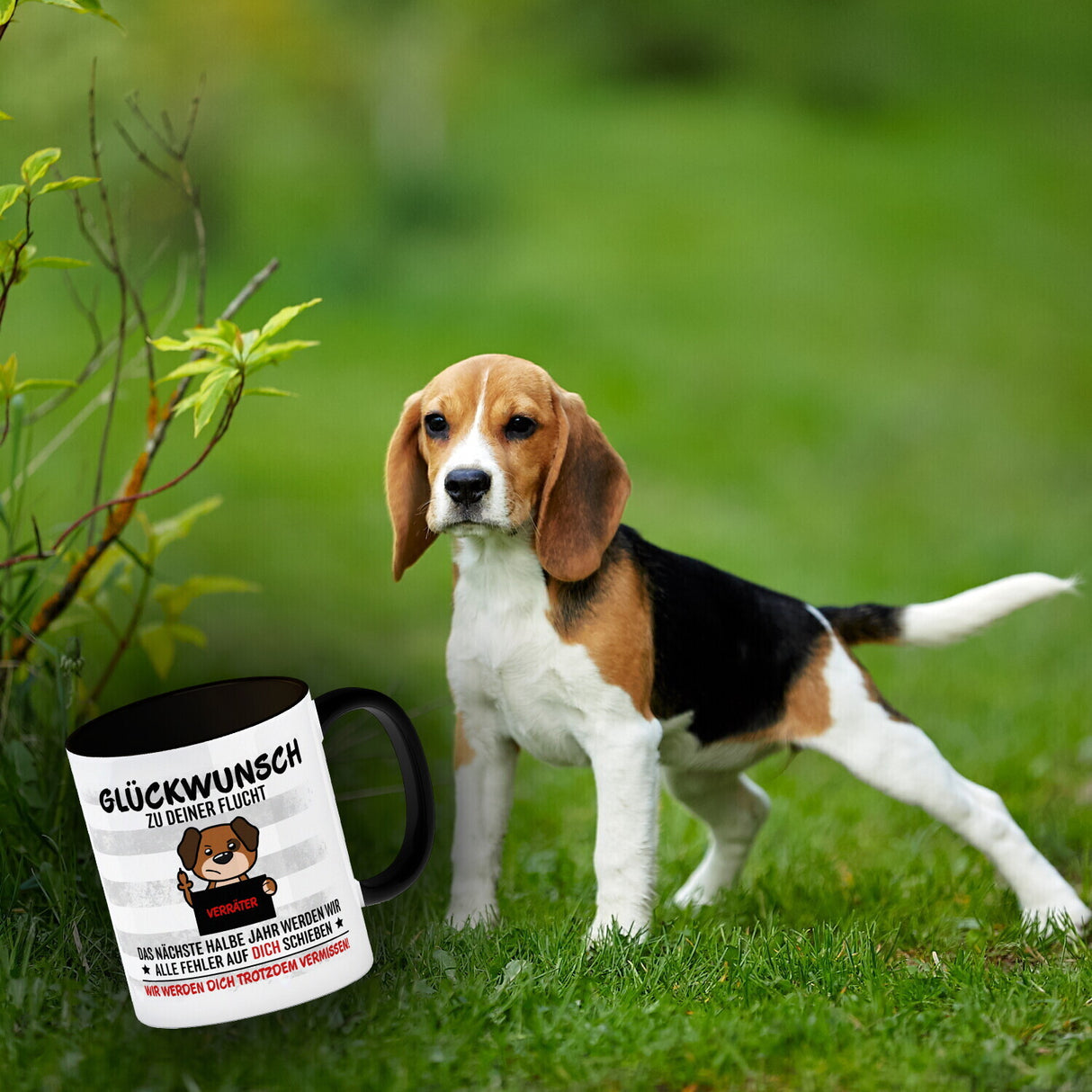 Glückwunsch zur Flucht, Verräter Mittelfinger Kaffeebecher mit Hund