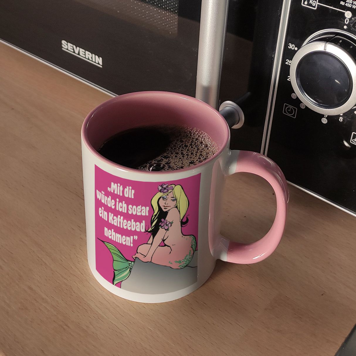 Kaffeebad mit Meerjungfrau Kaffeebecher in pink