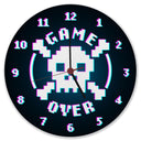 Game Over Totenkopf Wanduhr