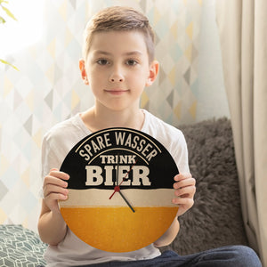 Spare Wasser trink Bier Wanduhr