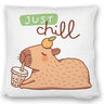 Capybara mit Bubble Tea Kissen mit Spruch Just Chill