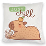 Capybara mit Bubble Tea Kissen mit Spruch Just Chill