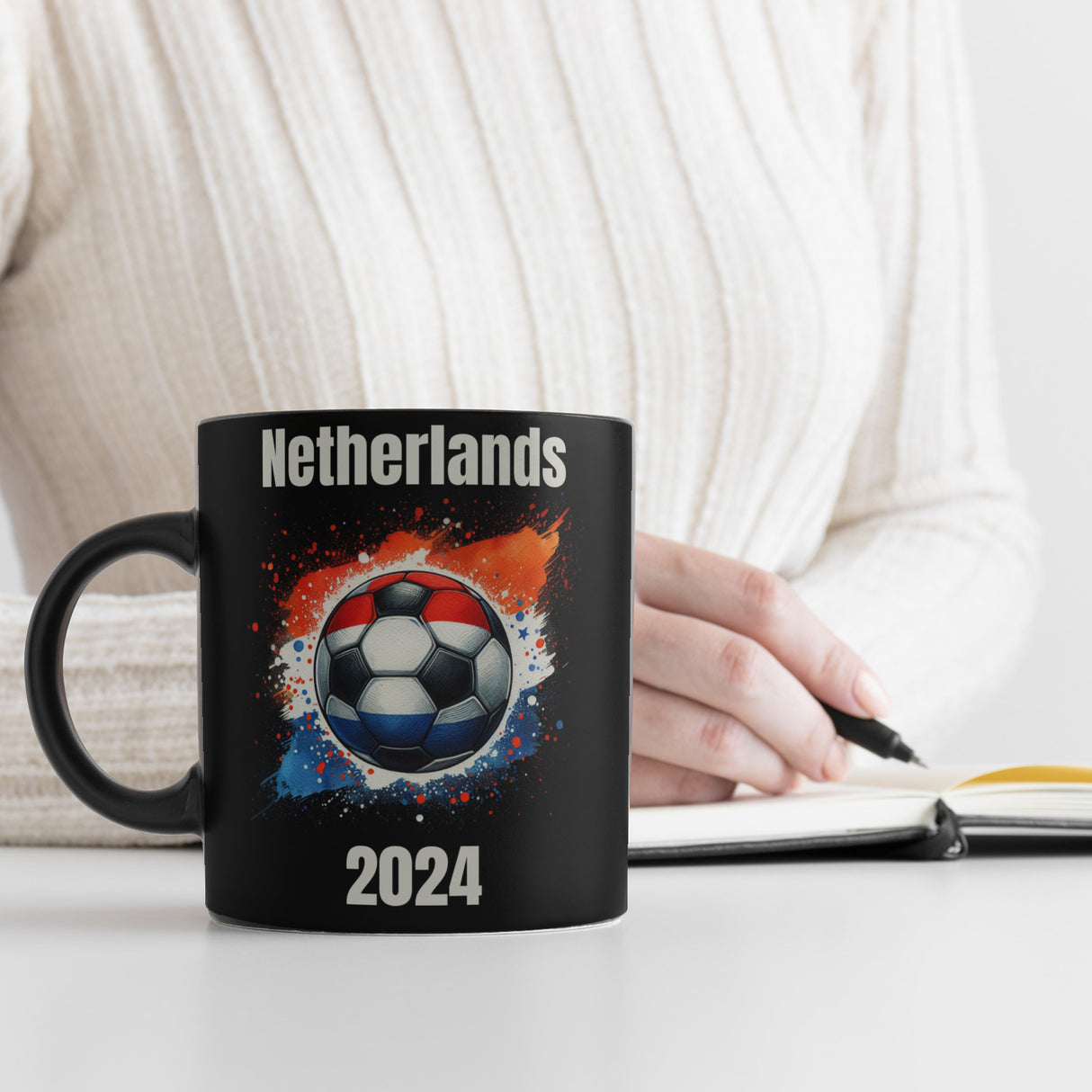 Fußball Niederlande Flagge Tasse in Schwarz