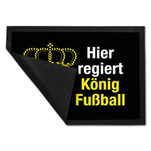 Fußball mit Krone Fußmatte in 35x50 cm mit Spruch Hier regiert König Fußball