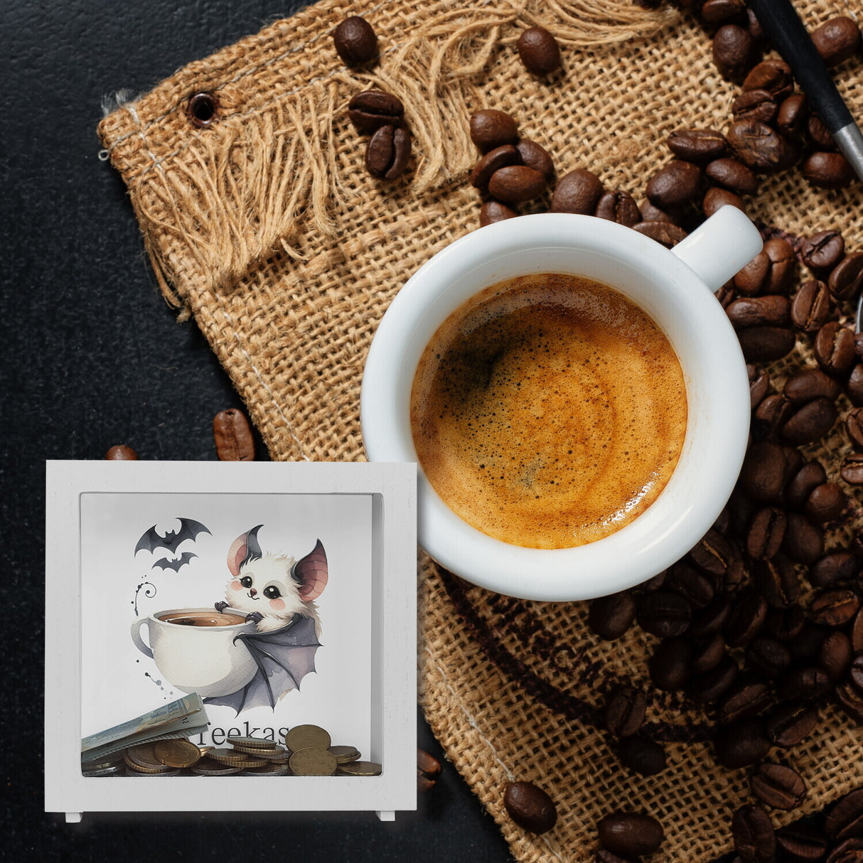niedliche Fledermaus mit Kaffeetasse Spardose mit Spruch Kaffeekasse