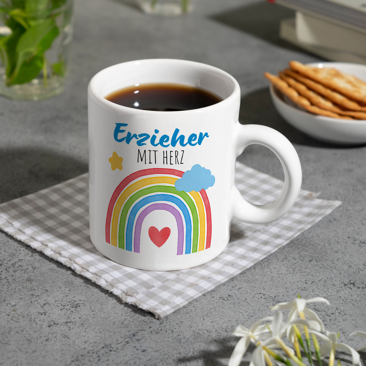 Regenbogen Kaffeebecher mit Spruch Erzieher mit Herz