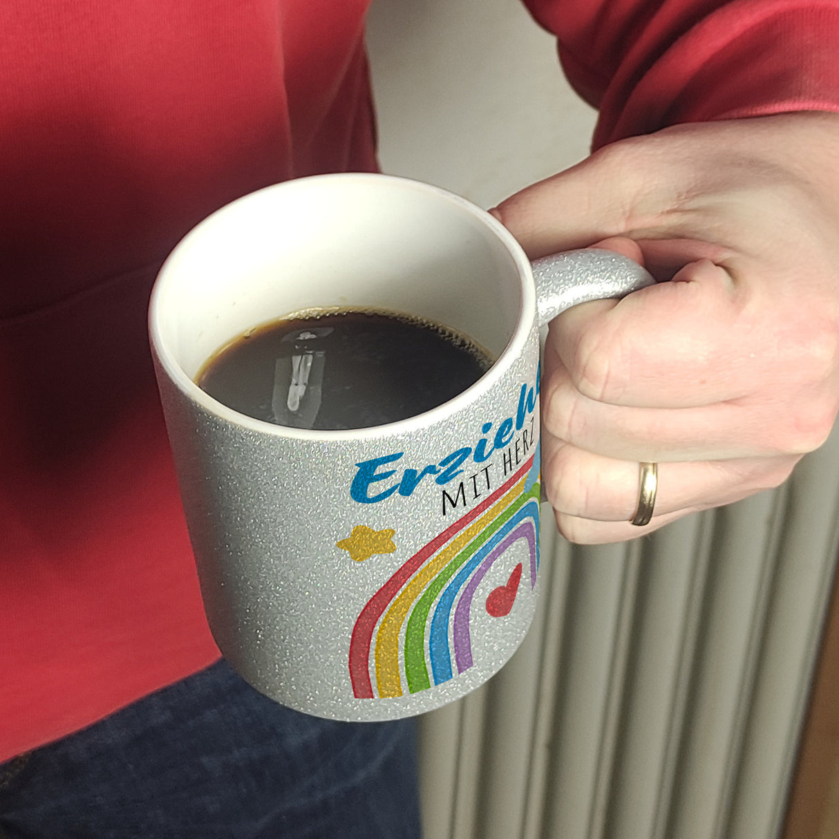 Regenbogen Kaffeebecher mit Spruch Erzieher mit Herz