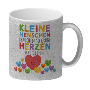 Herzen Kaffeebecher mit Spruch Große Herzen für kleine Menschen