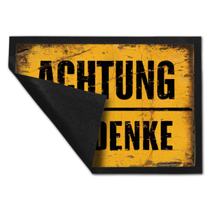 Achtung ich denke - Altes Holzschild-Design Fußmatte in 35x50 cm