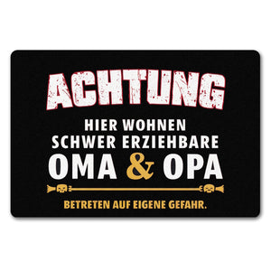 Schwer erziehbare Oma + Opa Fußmatte in 35x50 cm ohne Rand