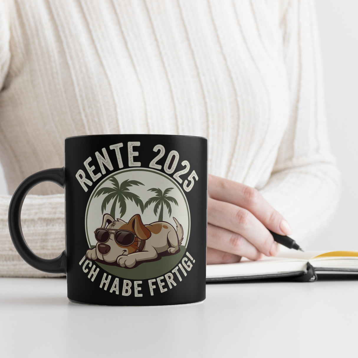 Hund mit Sonnenbrille - Rente 2025 Tasse