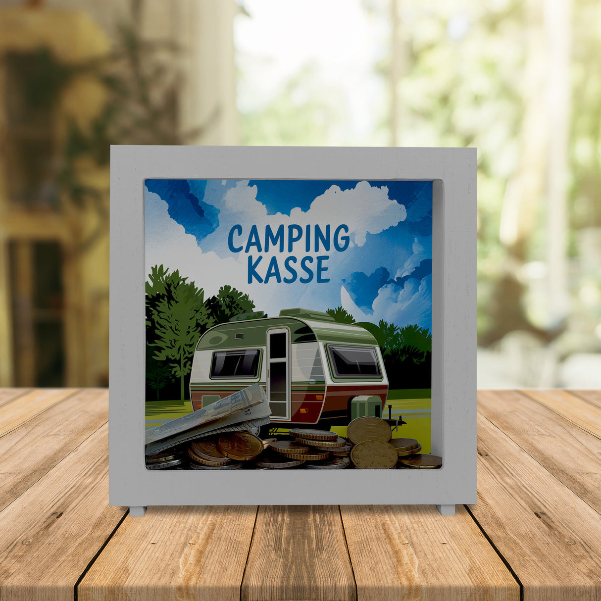 Wohnwagen auf Feld - Camping Kasse Spardose