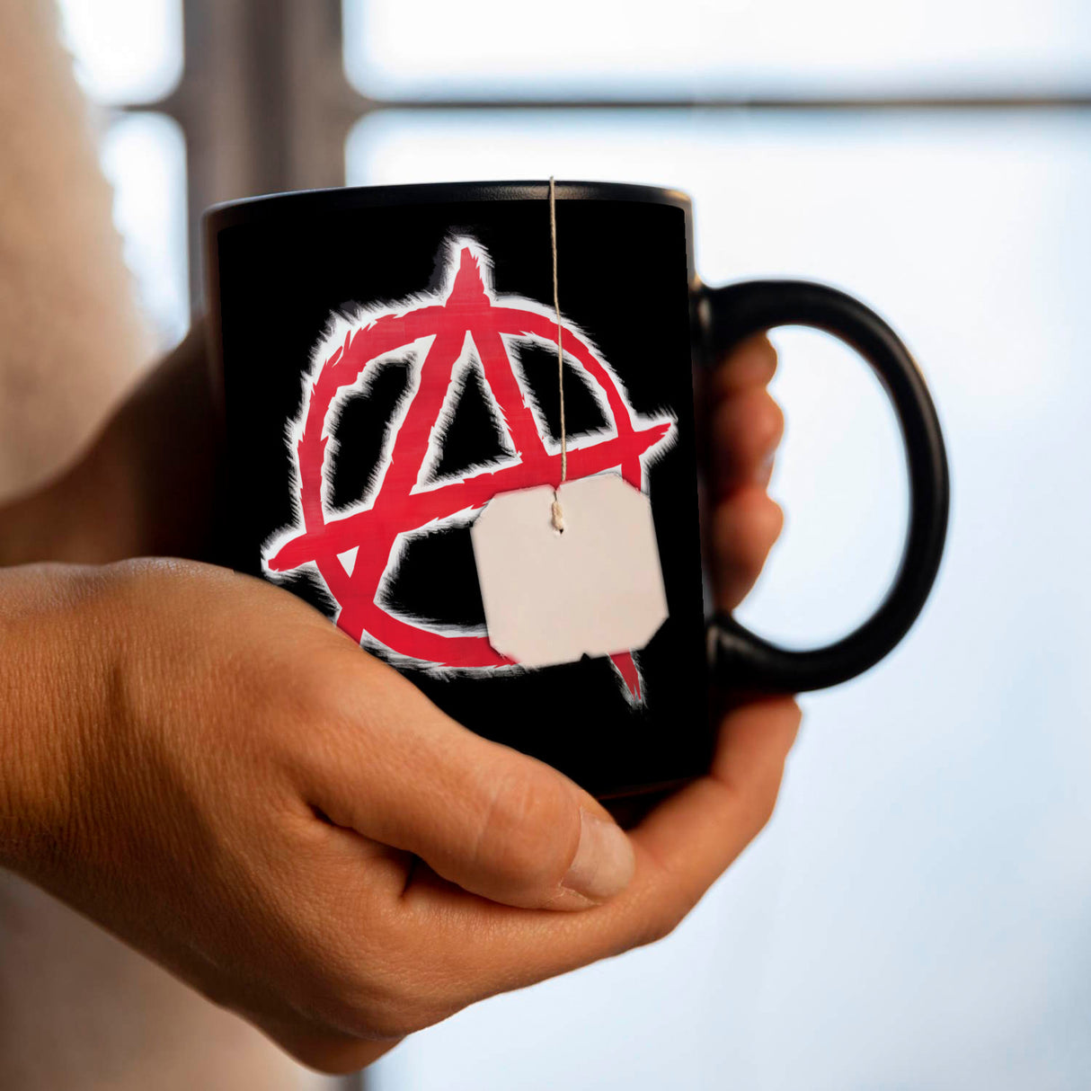 Rotes Anarchie-Symbol Tasse - Rebellisches Design für Freigeister