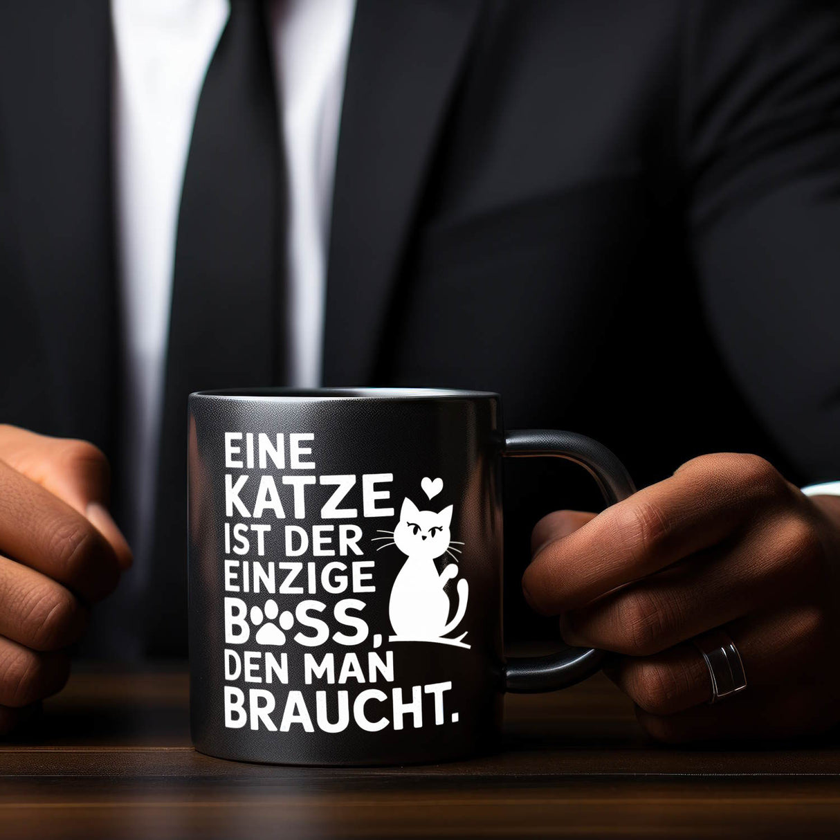 Eine Katze ist der einzige Boss den man braucht Tasse