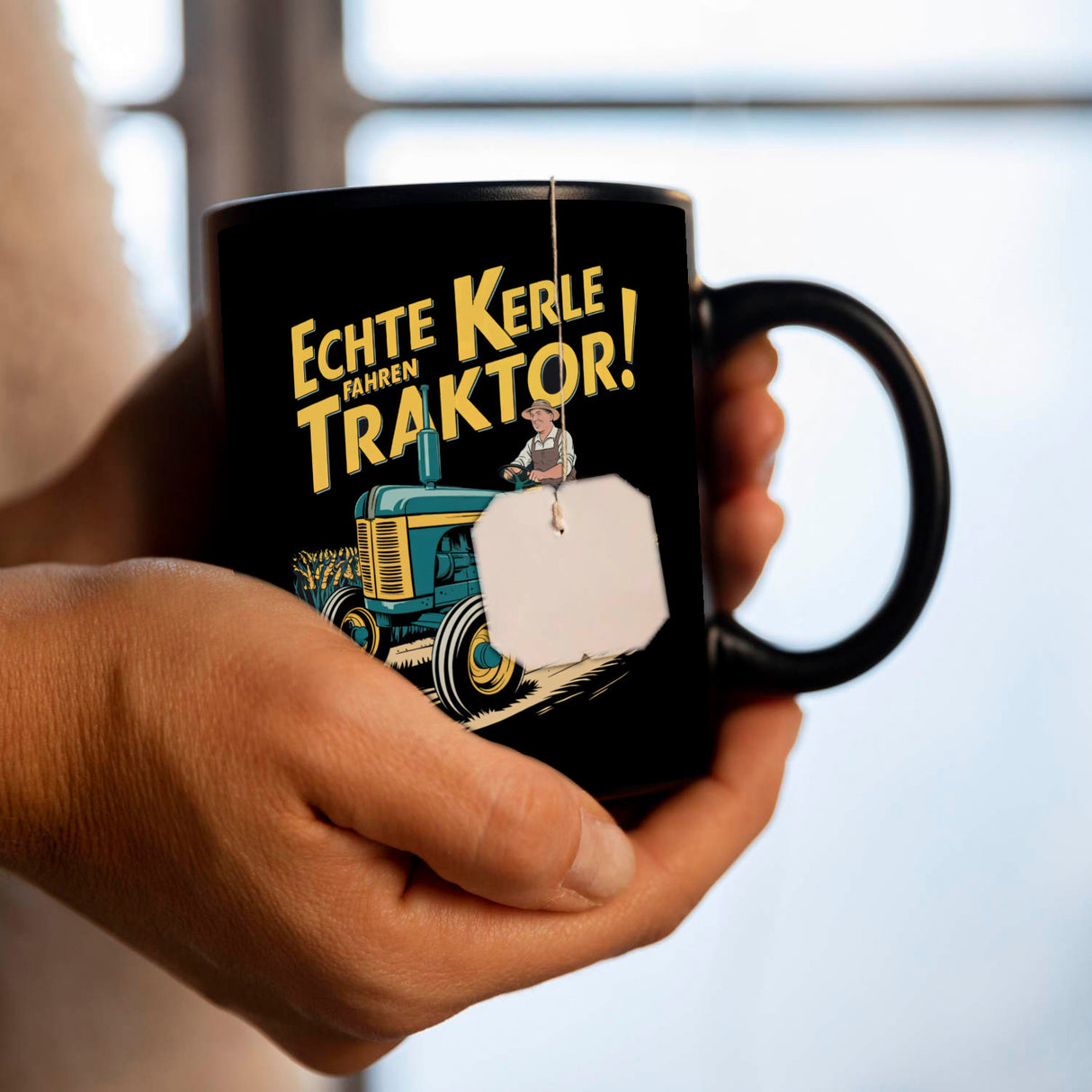 Bauer auf grünem Traktor - Echte Kerle fahren Traktor Tasse