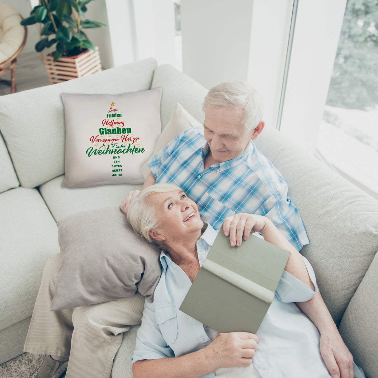 Christbaum Kissen mit Spruch Frohe Weihnachten und gutes neues Jahr