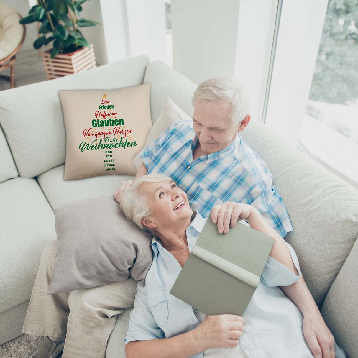 Christbaum Kissen mit Spruch Frohe Weihnachten und gutes neues Jahr