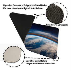 Erdatmosphäre Weltraum Schreibtischunterlage 69x31cm XXL Mauspad - Kosmische Perspektive für Ihr Büro