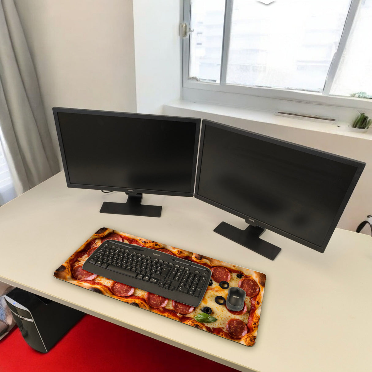 Pizza Schreibtischunterlage 69x31cm XXL Mauspad - schmackhafte Bürodekoration