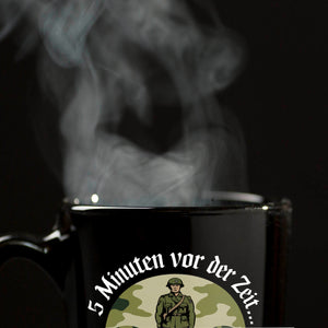 5 Minuten vor der Zeit Retro Soldat Tasse