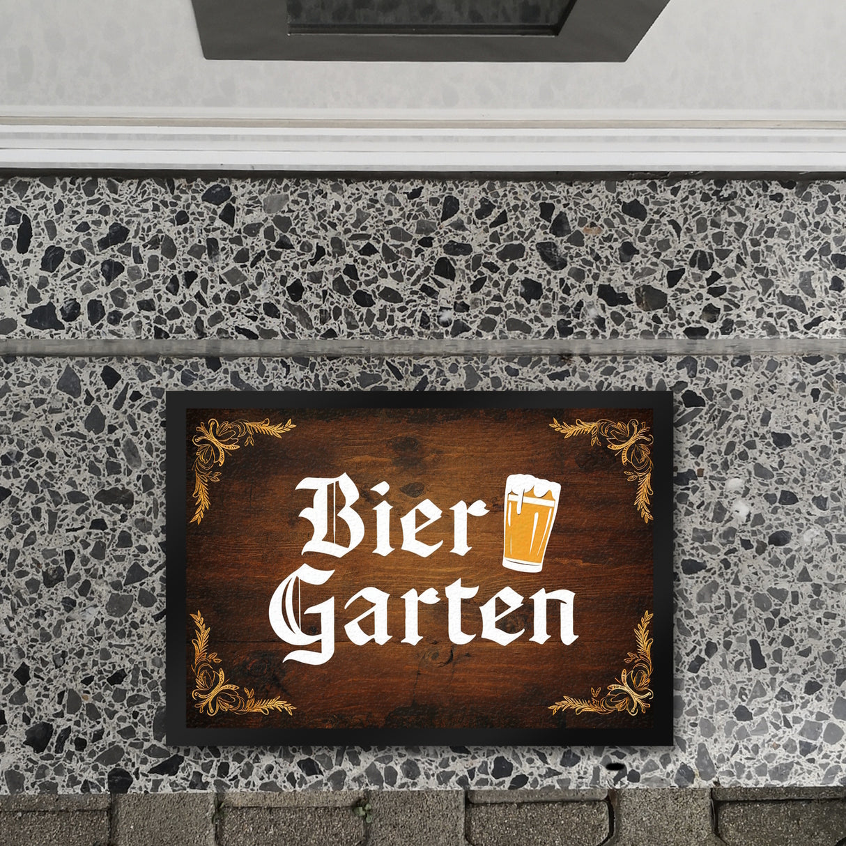 Biergarten Fußmatte in 35x50 cm im rustikalen Holz-Look