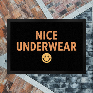 NICE UNDERWEAR Fußmatte in 35x50 cm mit Emoticon