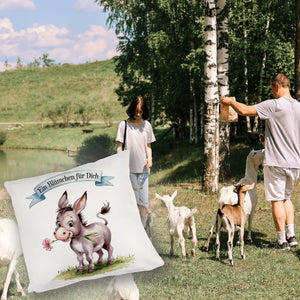 Ein Blümchen für dich Kissen mit Aquarell Esel