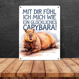 Glücklich mit dir- fröhliches Capybara Metallschild in 15x20 cm