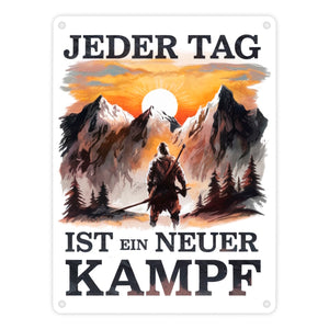 Jeder Tag ein neuer Kampf Metallschild in 15x20 cm - Berge im Sonnenuntergang