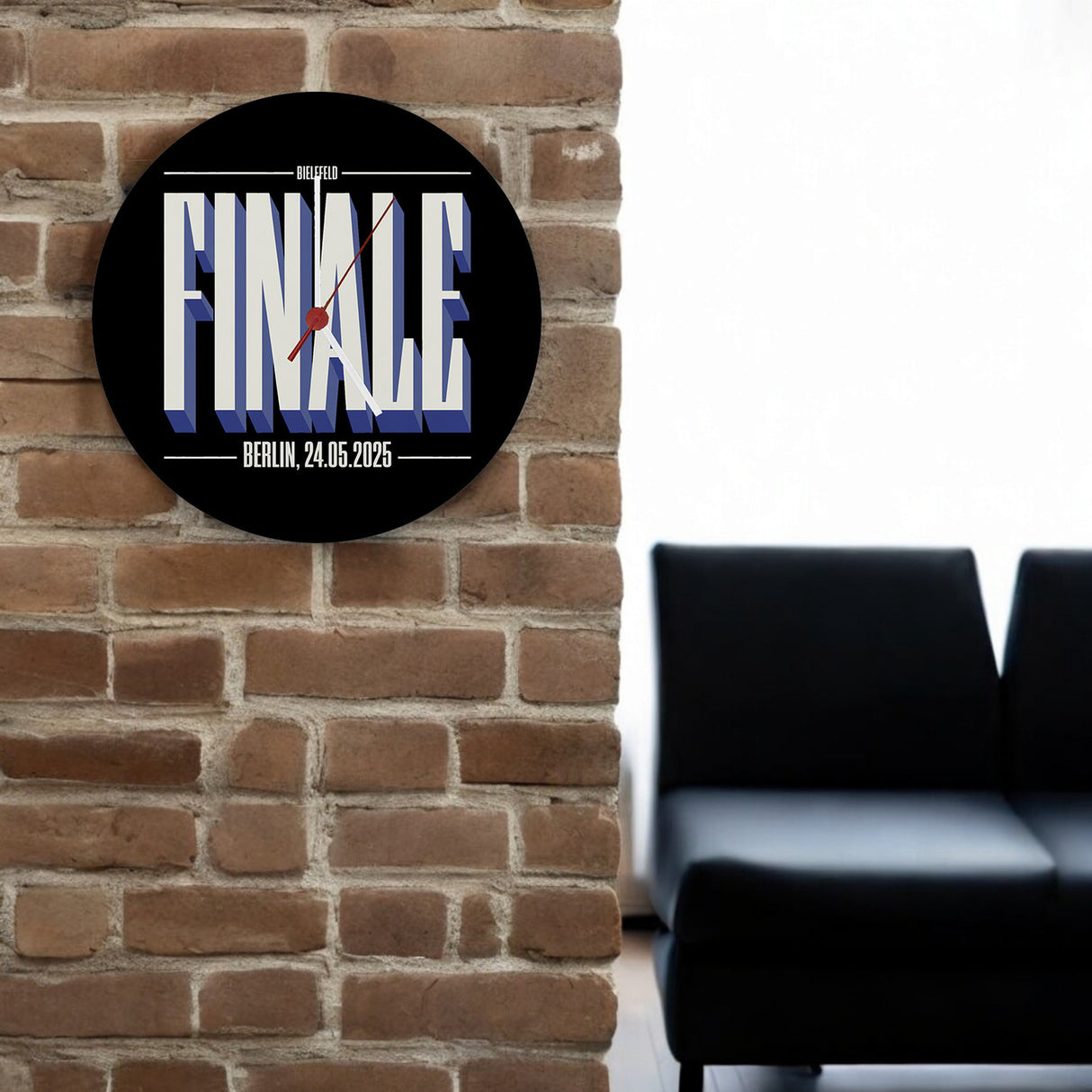 FINALE 2025 Bielefeld Wanduhr für das Pokalfinale in Berlin