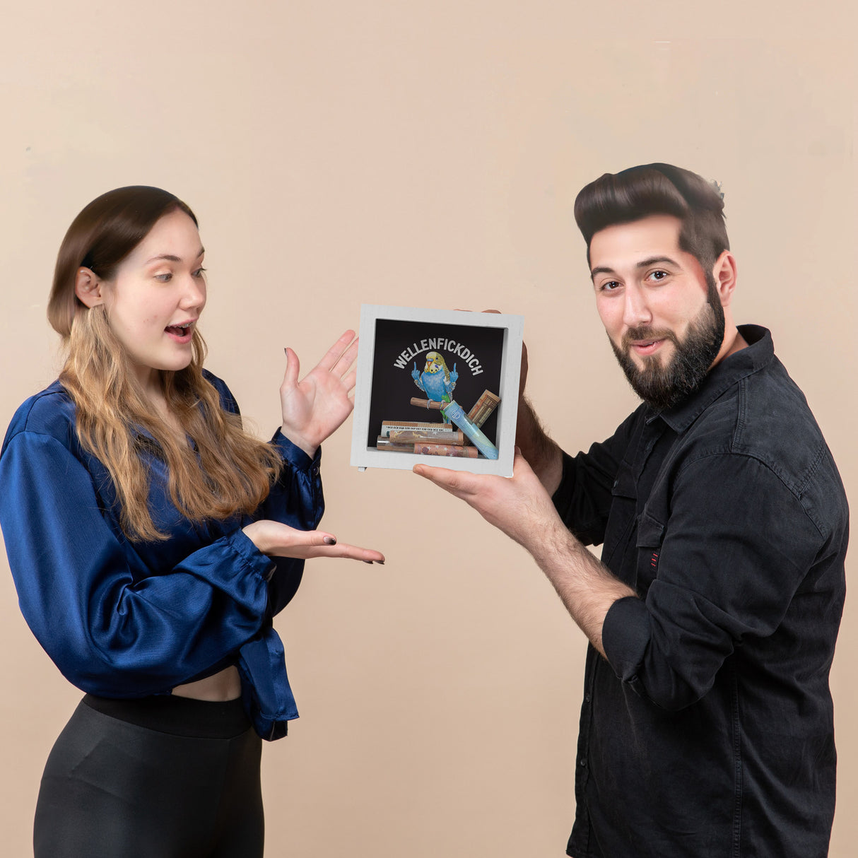 Wellensittich mit Mittelfinger Spardose WELLENFICKDICH