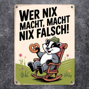 Dachs im Liegestuhl mit Brezel Spruch Metallschild in 15x20 cm