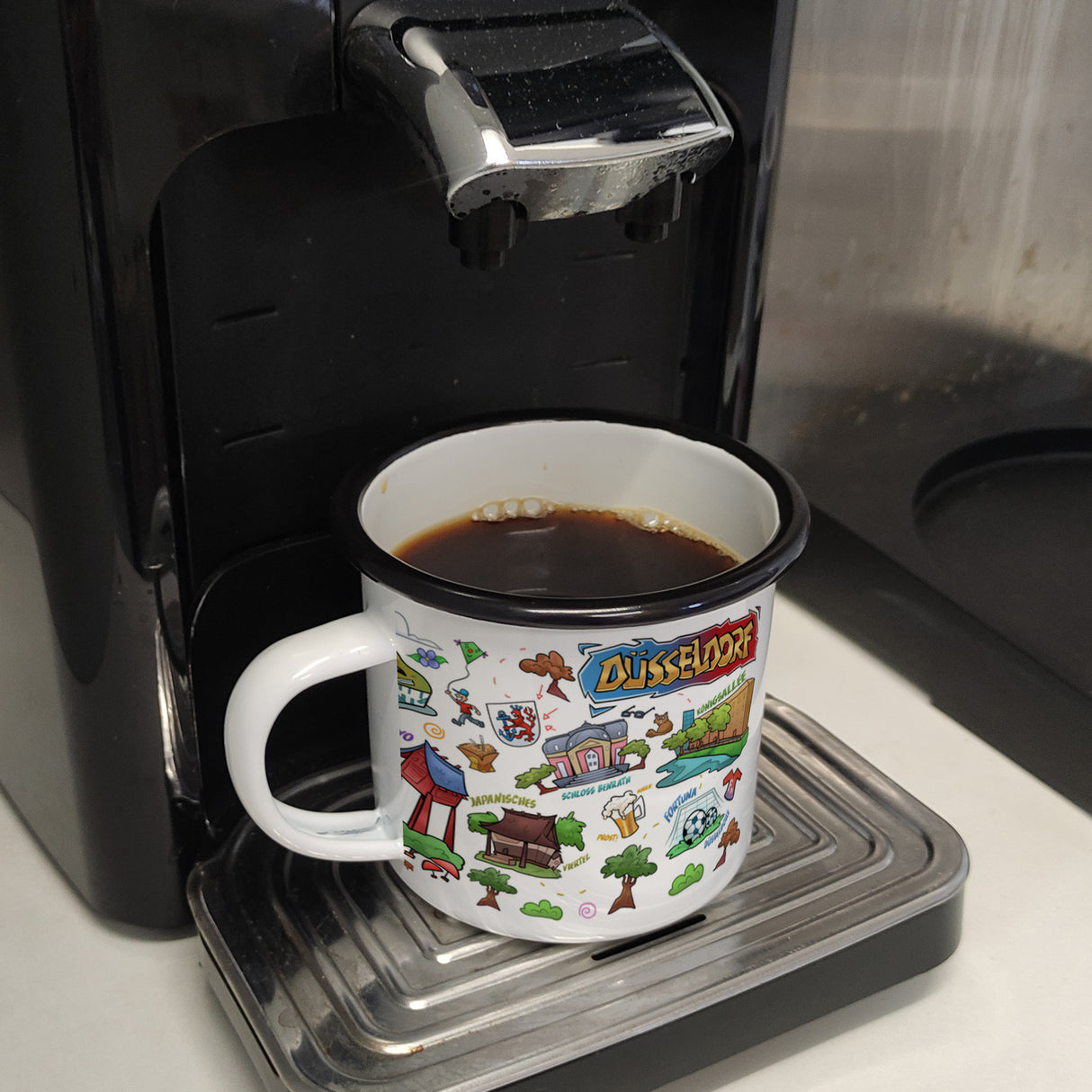 Düsseldorf Pop Art Comic Emaille Tasse