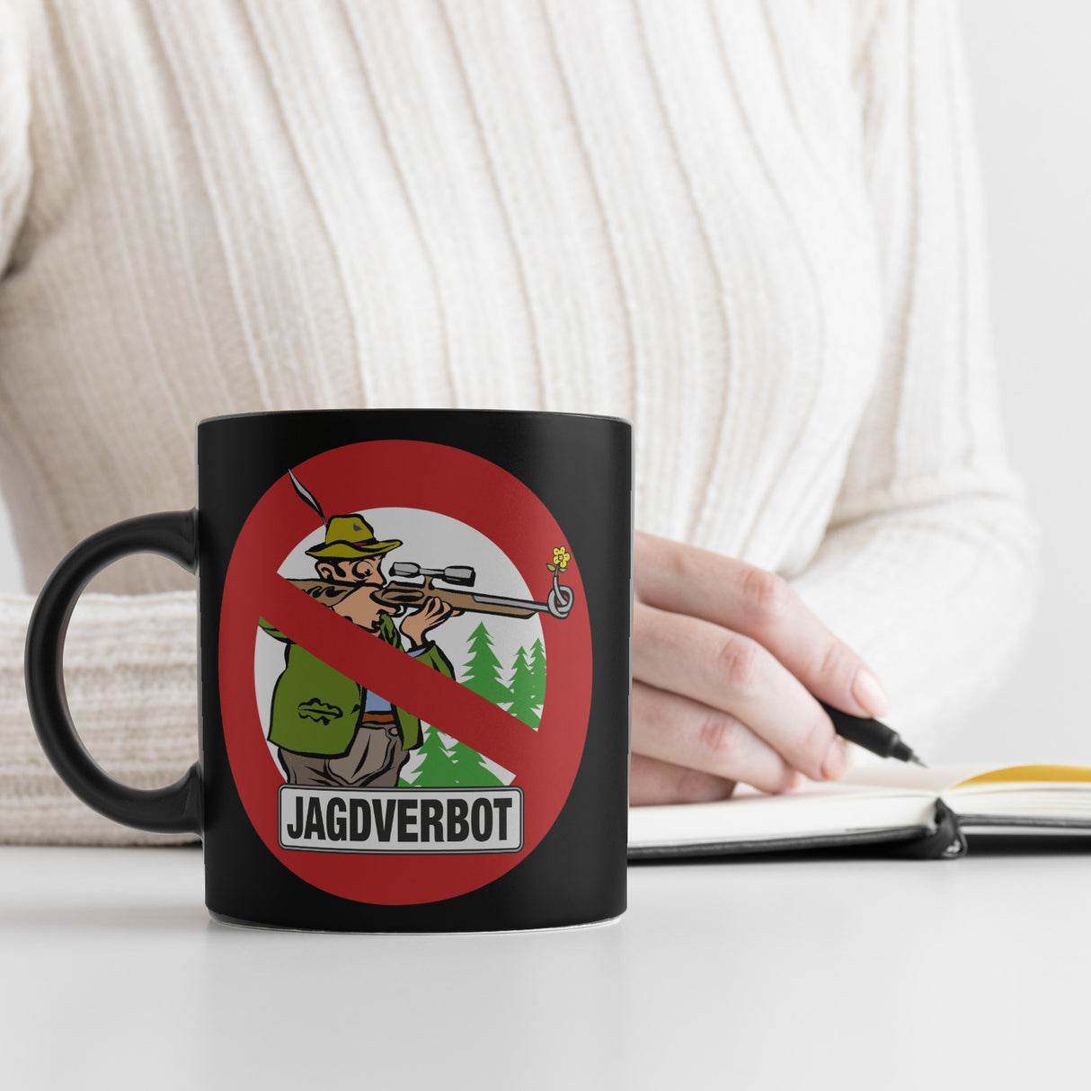 Jagdverbot Tasse mit Verbotsschild
