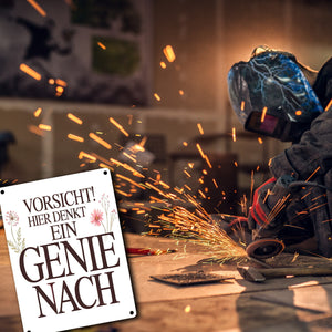 Vorsicht Genie am Werk Metallschild in 15x20 cm Dekoration