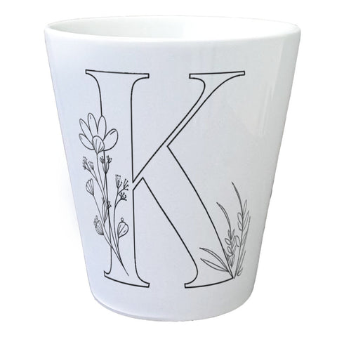 Floral Buchstabe K Blumentopf zum Ausmalen für Kunstliebhaber