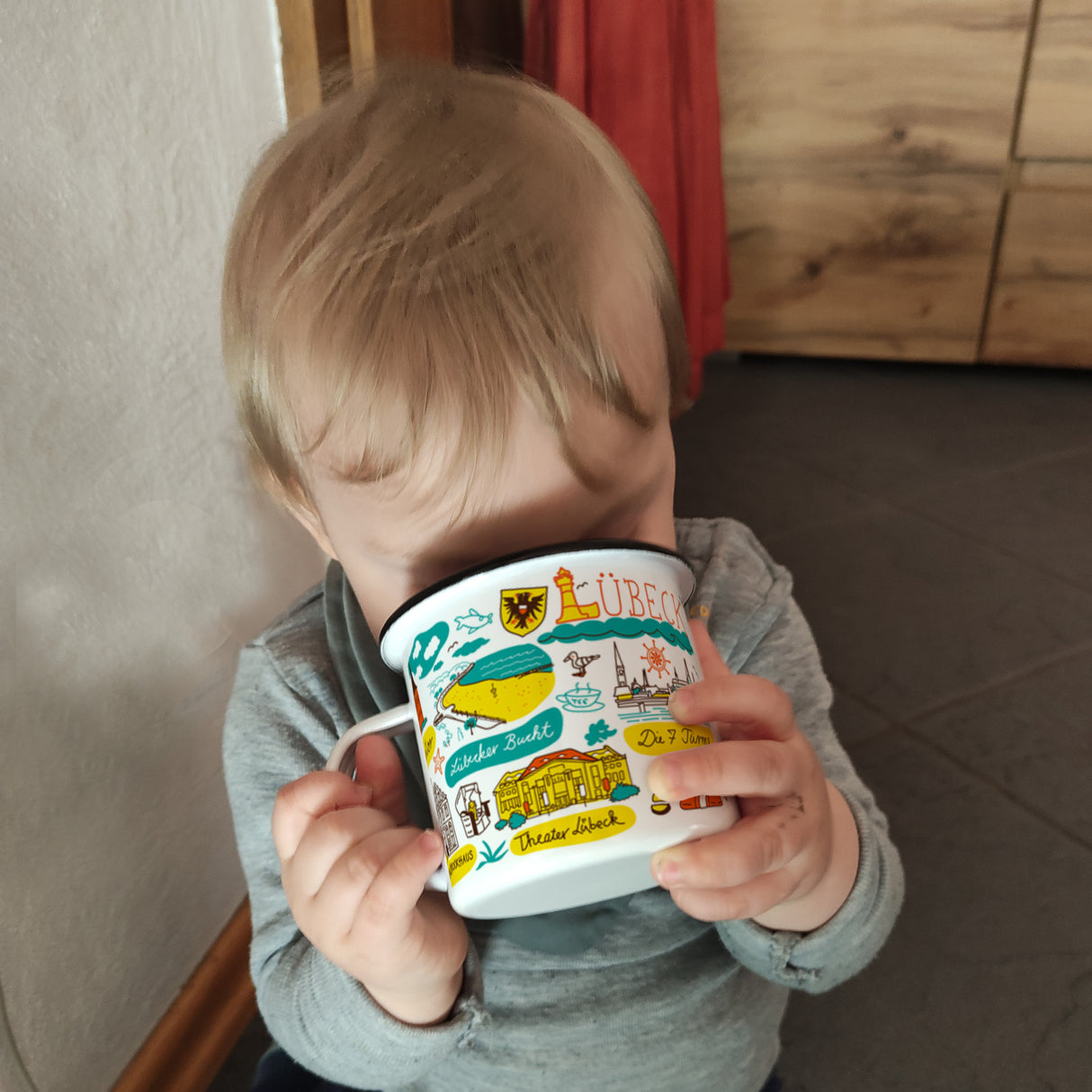 Lübeck Wimmelbild Emaille Tasse