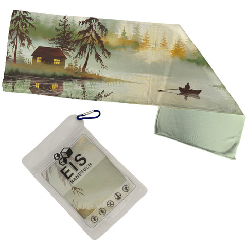 Nebelige Seeszene Eishandtuch mit Holzhütte und Boot