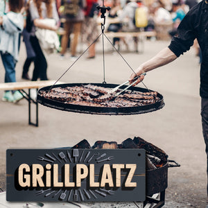 Grillplatz Metallschild mit Grillutensilien Vintage