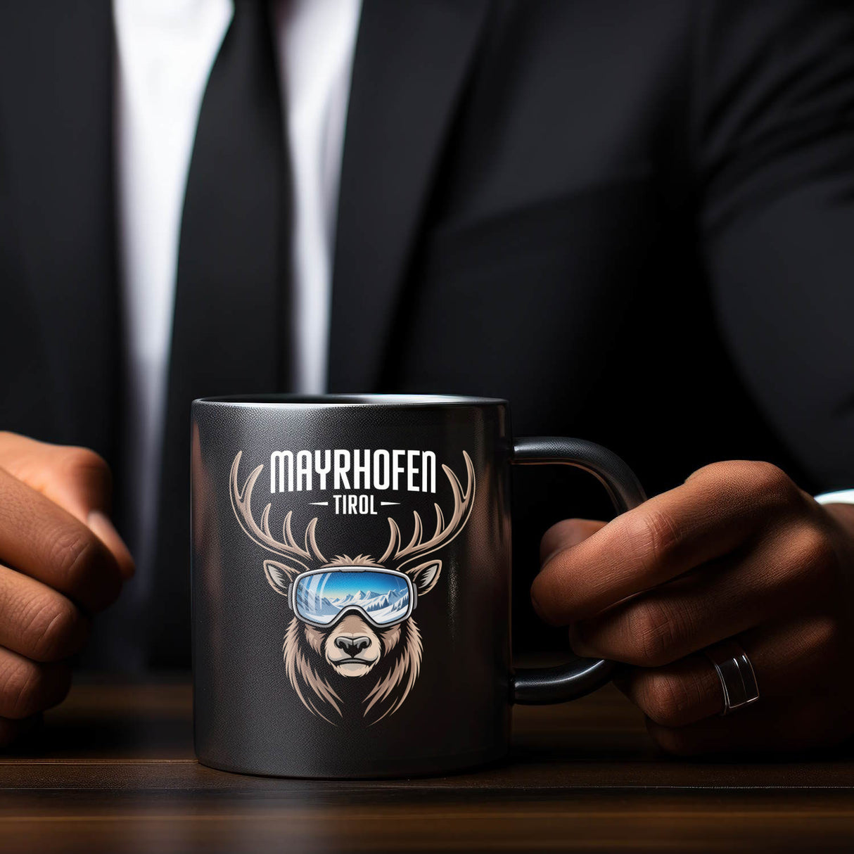 MAYRHOFEN Tirol Tasse mit coolem Hirsch