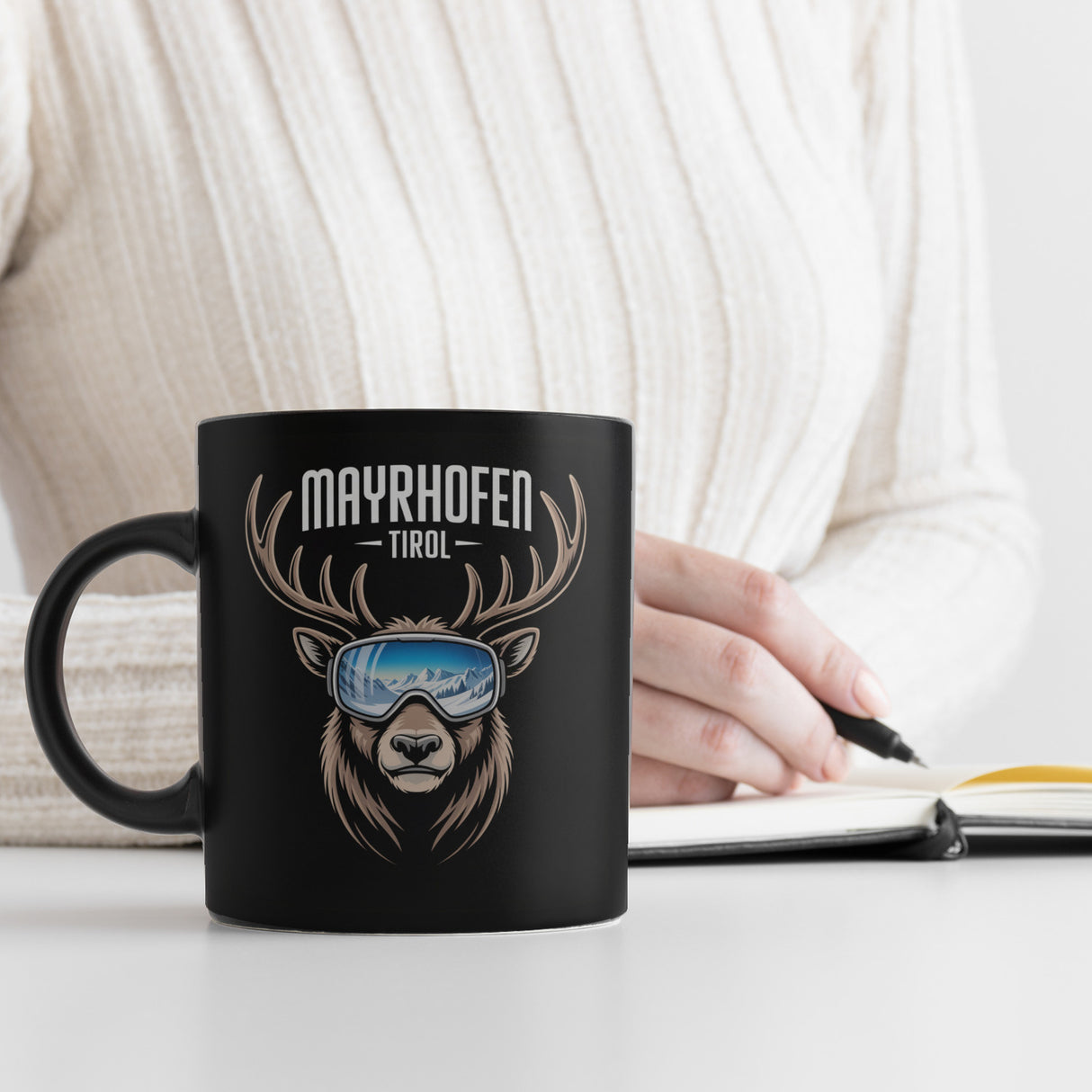 MAYRHOFEN Tirol Tasse mit coolem Hirsch