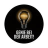 Leuchtende Glühbirne - Genie bei der Arbeit Magnet