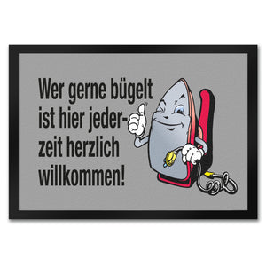 Lächelndes Bügeleisen Fußmatte in 35x50 cm mit Spruch: Freunde des Bügelns willkommen!